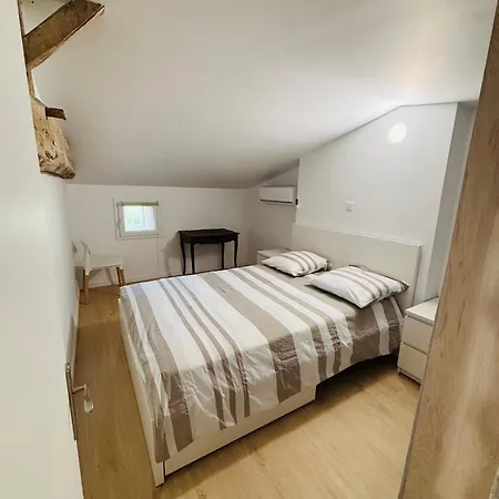 Holiday home Roumeneche Thermalisme Jonzac Au Sejour Ou A La Semaine