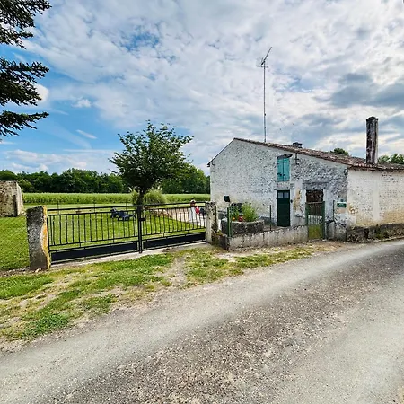 Holiday home Roumeneche Thermalisme Jonzac Au Sejour Ou A La Semaine